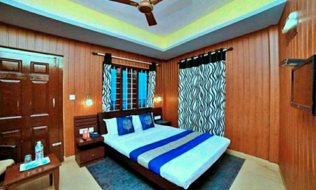 Red Castle Munnar Hotel Exterior photo